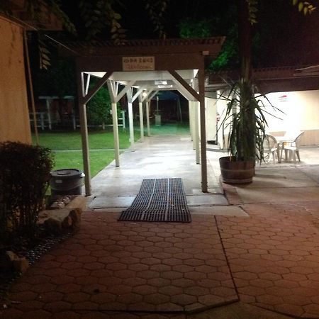 Elsinore Hotsprings Motel Lake Elsinore Ngoại thất bức ảnh